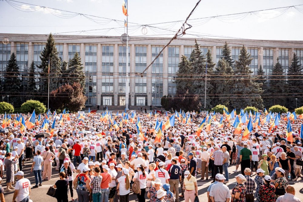 Opinie: După protestul de duminică din centrul Chişinăului, Partidul ŞOR a devenit principala forţă de opoziţie